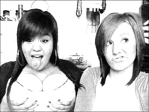 25P Big Firm Teen Cleavage 