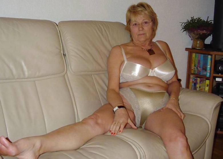 25P Mature-BBW-Ladies 68