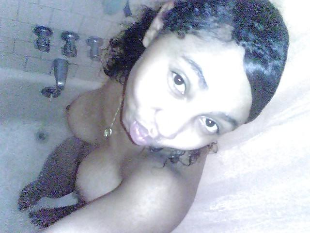 25P BLACK AMATEUR GIRLS - SELF PICS XIII