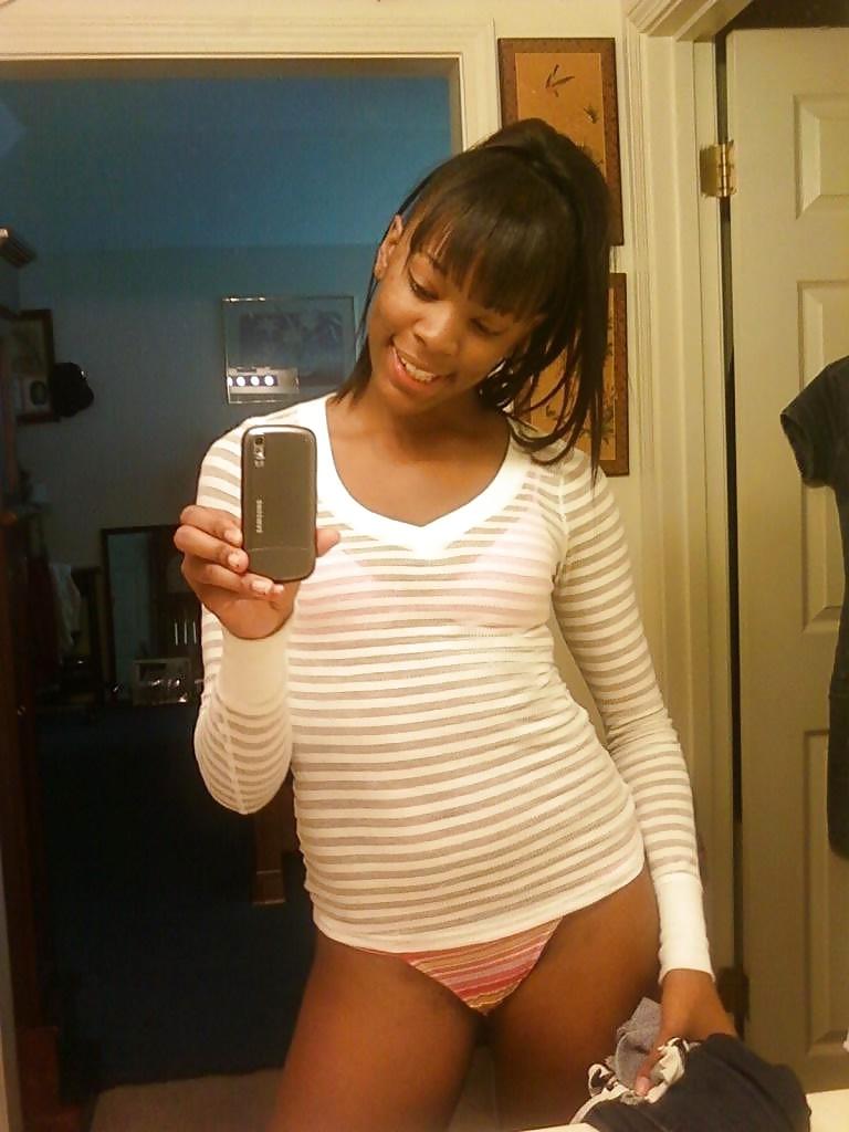 25P BLACK AMATEUR GIRLS - SELF PICS XIII
