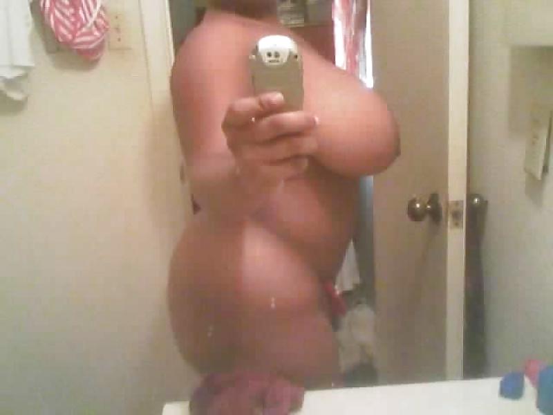 25P BLACK AMATEUR GIRLS - SELF PICS VIII