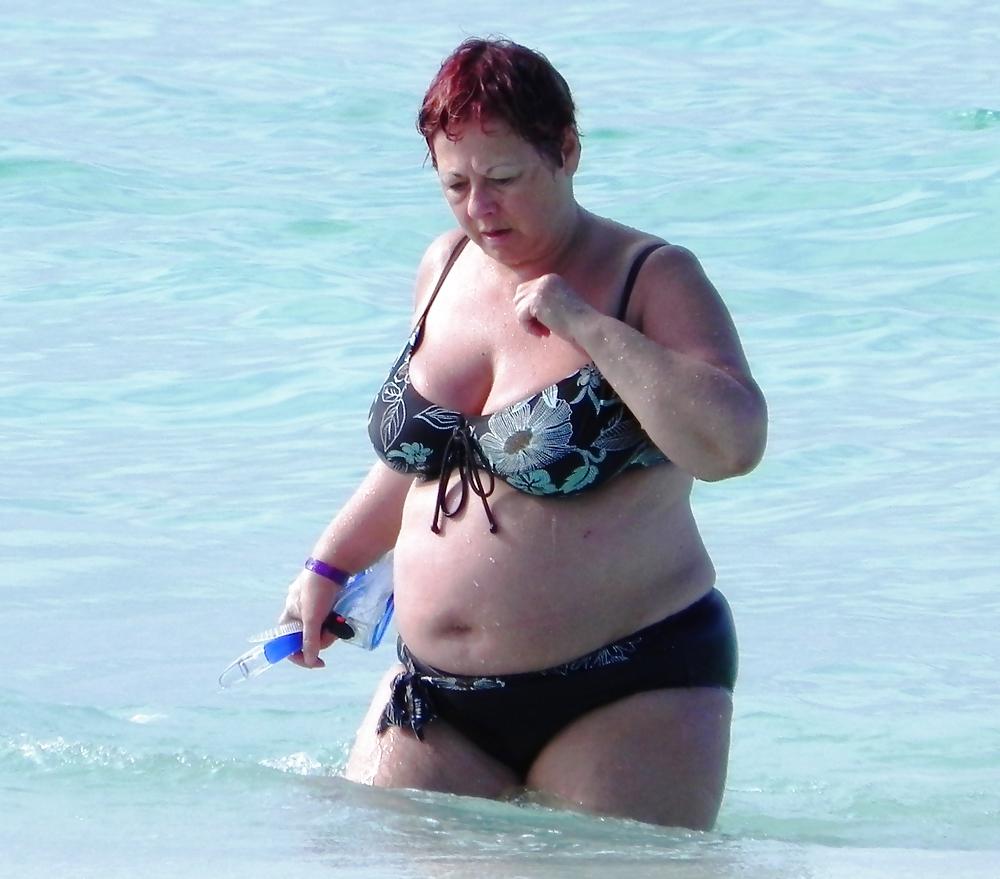 25P Granny bbw beach 4