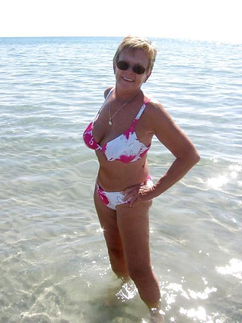 25P Granny bbw beach 4