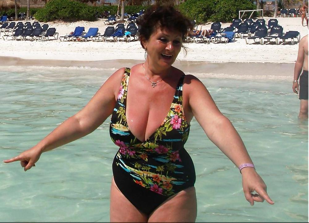 25P Granny bbw beach 4