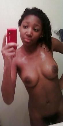 25P BLACK AMATEUR GIRLS - SELF PICS IV