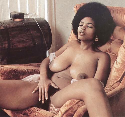 25P Retro Treasure - Vintage Black Babes 1