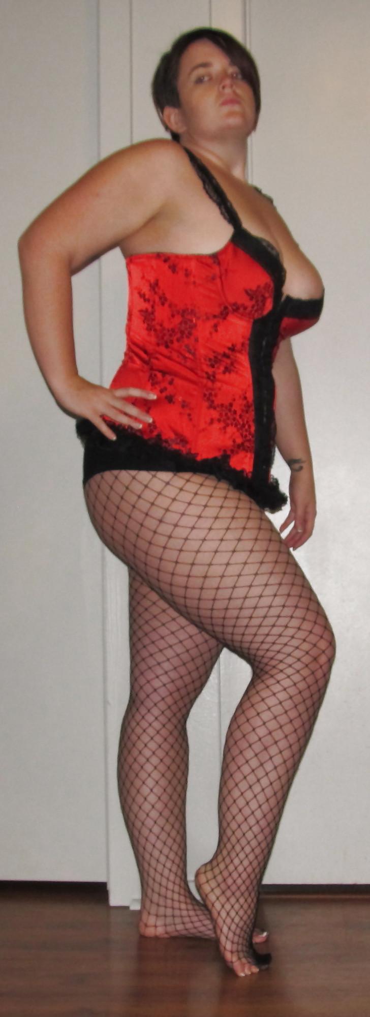 17P Gorgeous Lightly Plump Amateur Babe