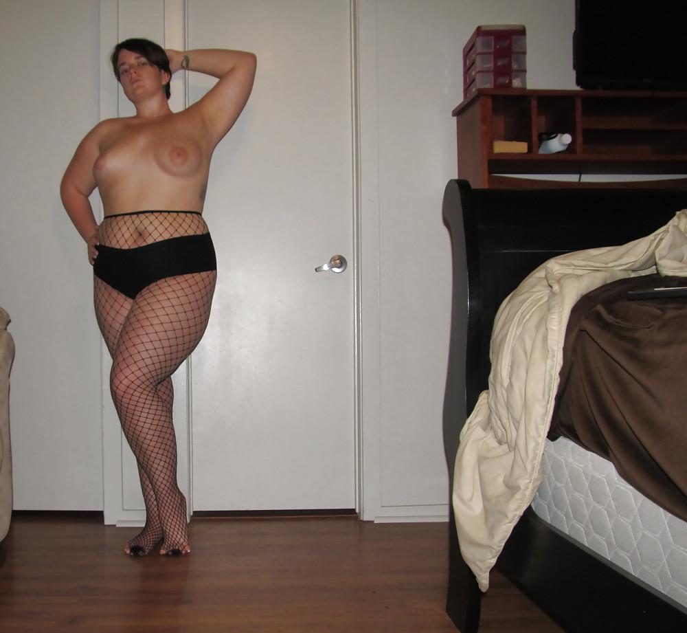 17P Gorgeous Lightly Plump Amateur Babe