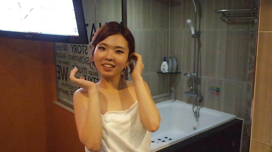 9P Hot Korean Cutie picture