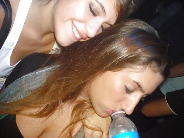 25P Rich and busty