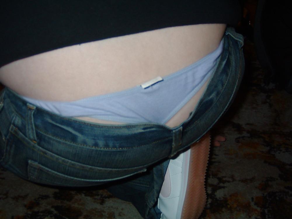 11P Visible underwear
