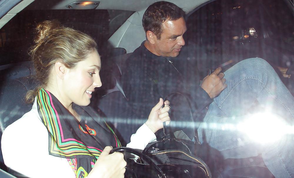 9P Kelly Brook leaving c restaurant London