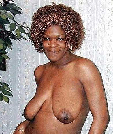 25P Black MILFS