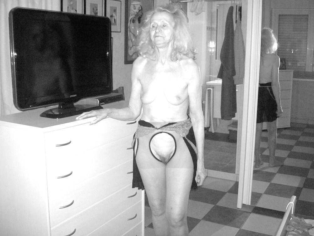 8P My neighbor   Martine