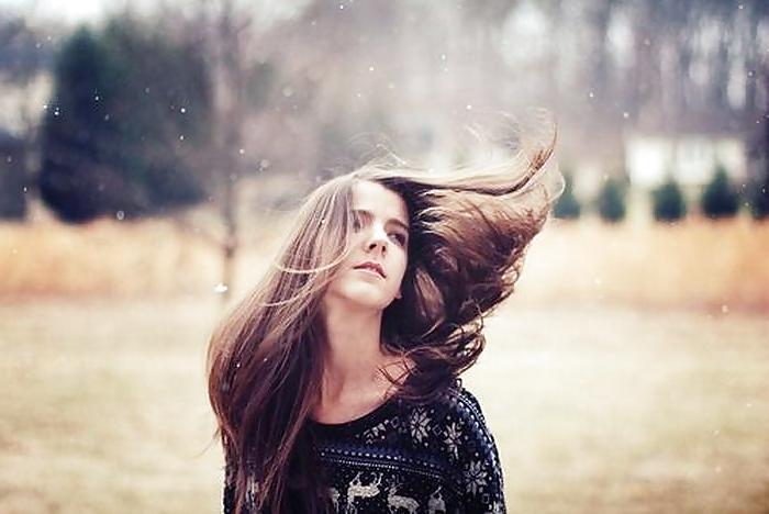 24P Girls with beautiful hair.