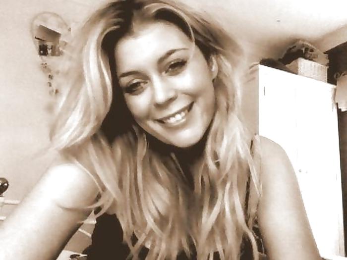 24P Girls with beautiful hair.
