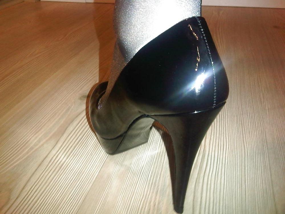 25P Turkish Anita Costa Sexy Legs 2