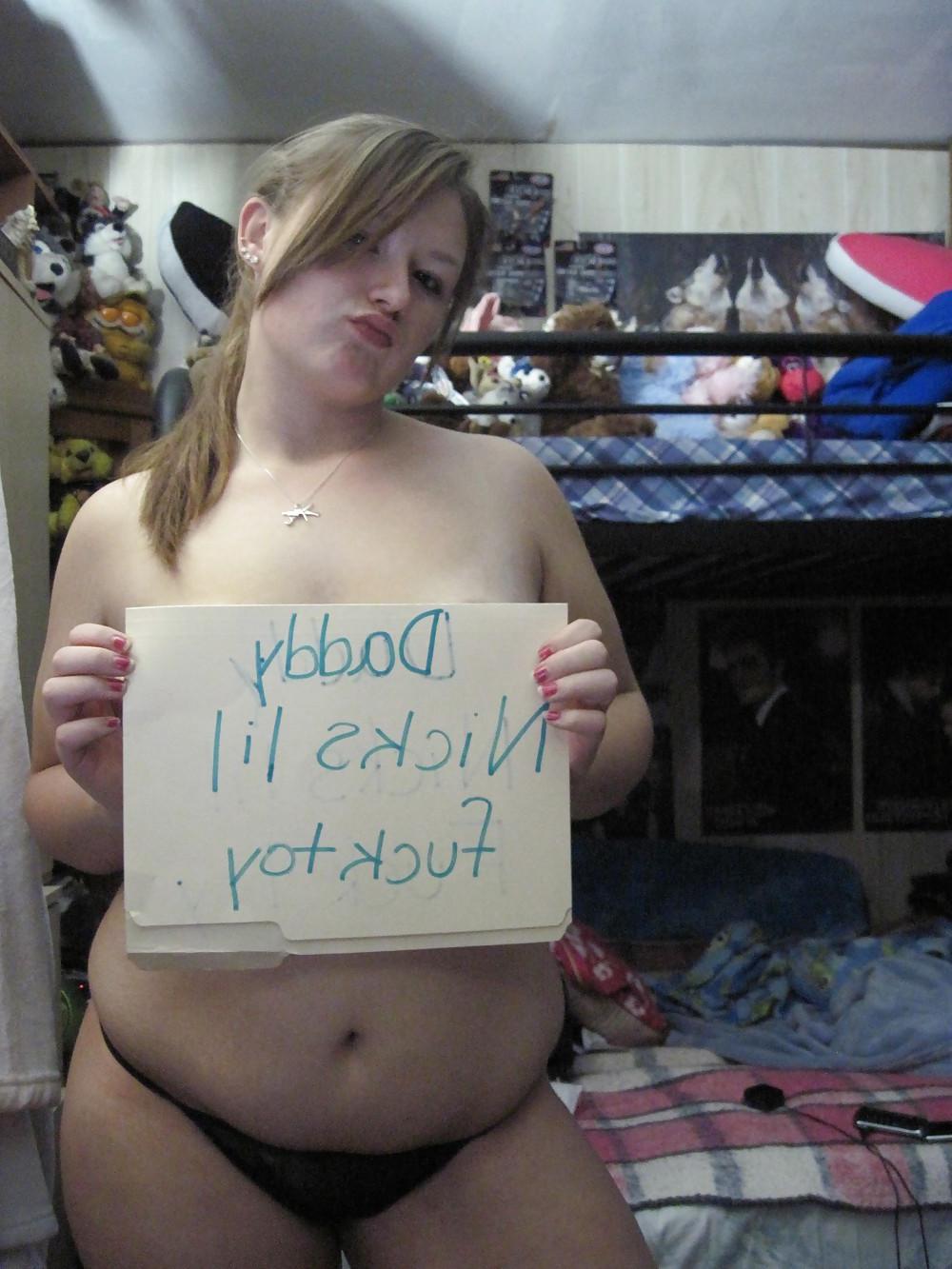 25P Naughty SLUTS with Signs