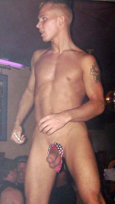 17P Hot men on the net