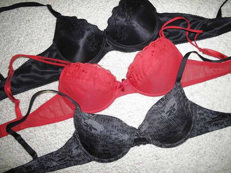 25P Used Teen bras for sale on the net