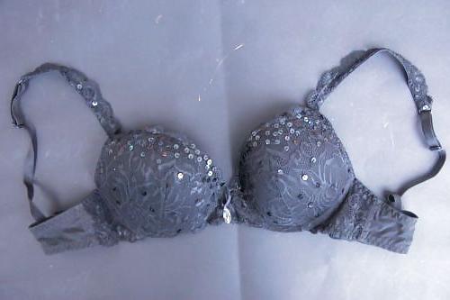25P Used Teen bras for sale on the net