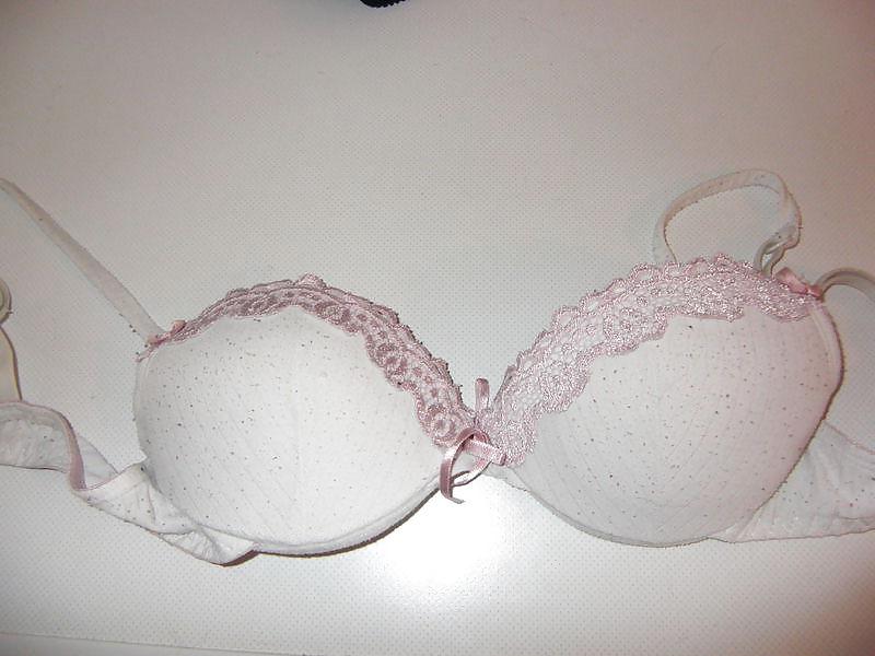 25P Used Teen bras for sale on the net