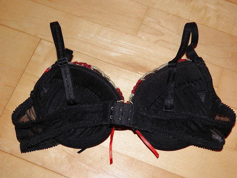 25P Used Teen bras for sale on the net