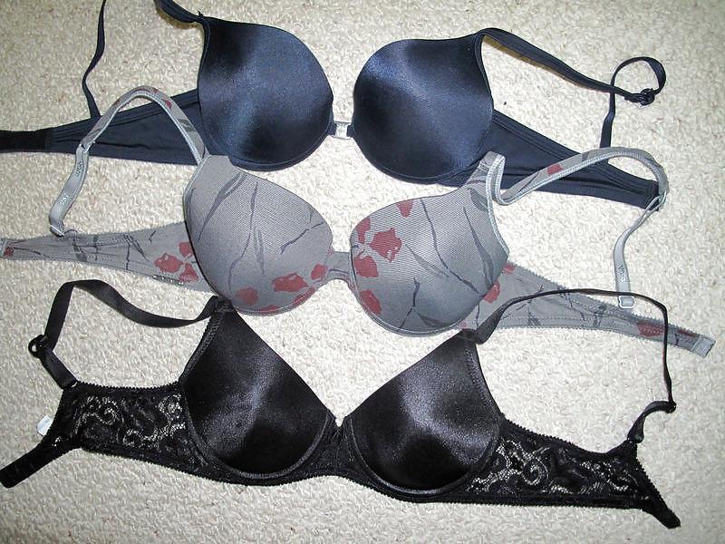 25P Used Teen bras for sale on the net