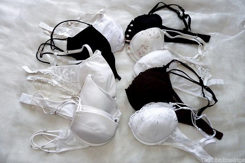 25P Used Teen bras for sale on the net