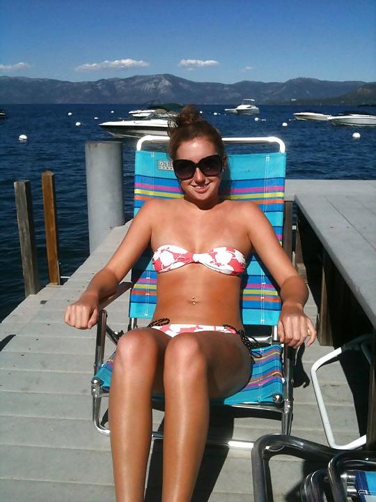 24P Gorgeous College Sluts In Bikinis