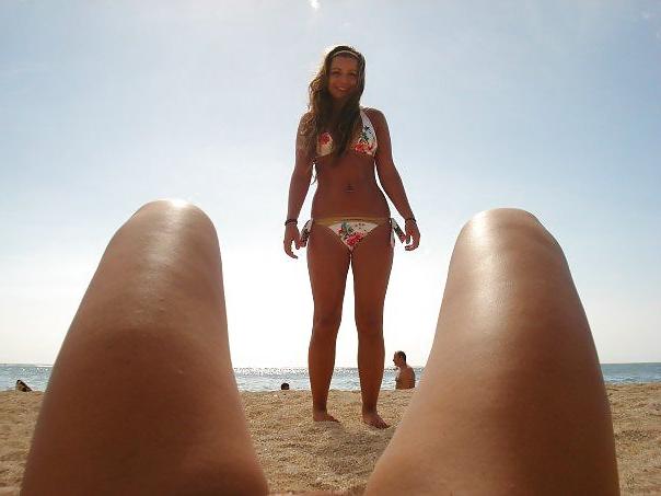 24P Gorgeous College Sluts In Bikinis