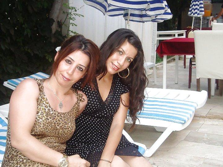 18P Turkish Moms