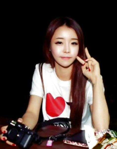 25P Korean and Asian Amateur Girls 5