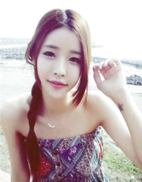 25P Korean and Asian Amateur Girls 5