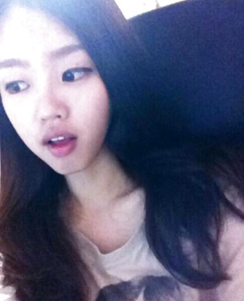 25P Korean and Asian Amateur Girls 5