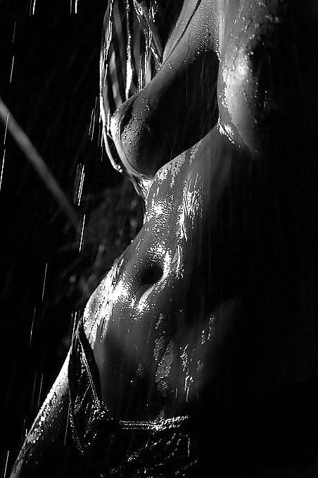 10P Shower in Black&White #2