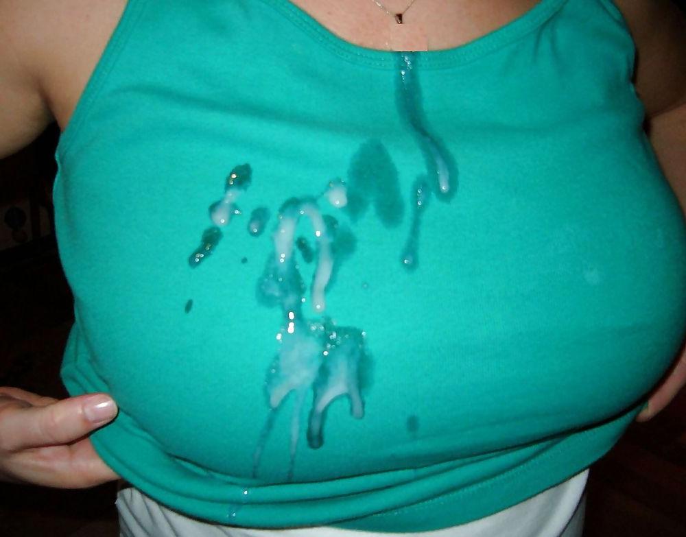 18P Cumshots between cleavage and clothing