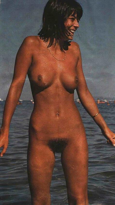25P Classic Nudists