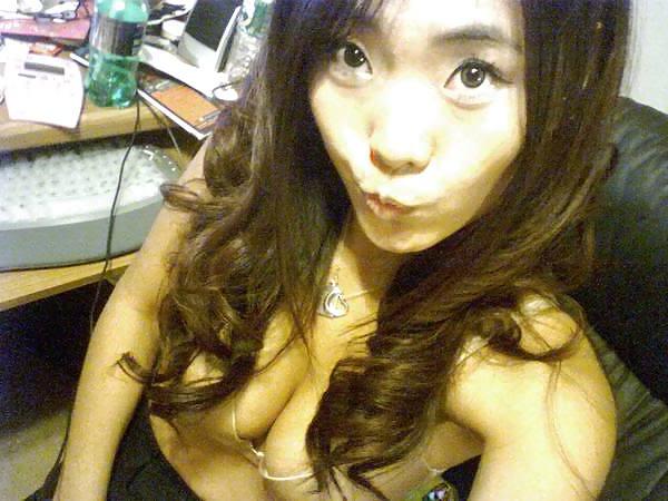 14P I love this korean babe