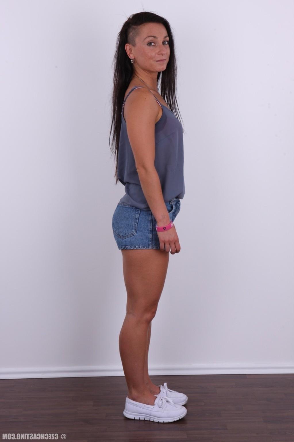 17P Amateur brunette with small tits