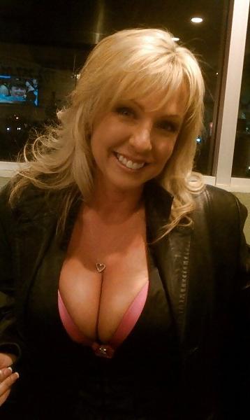6P Sexy Big Titty Blonde hair milf on yacht 
