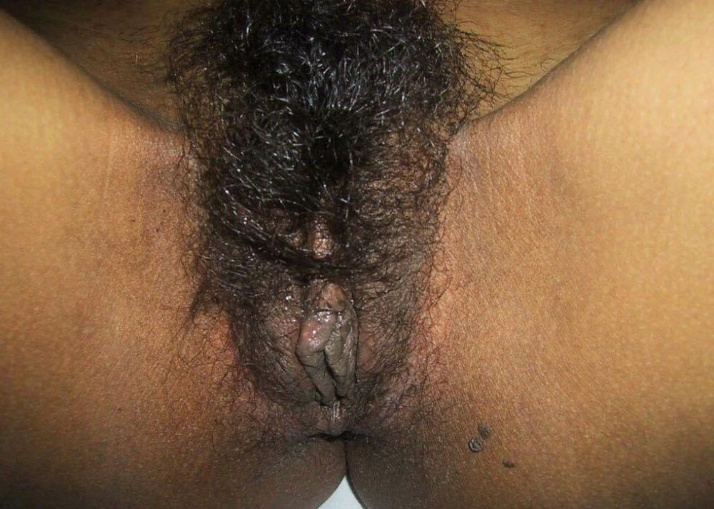 15P Hairy pussy gfs posing and fucking