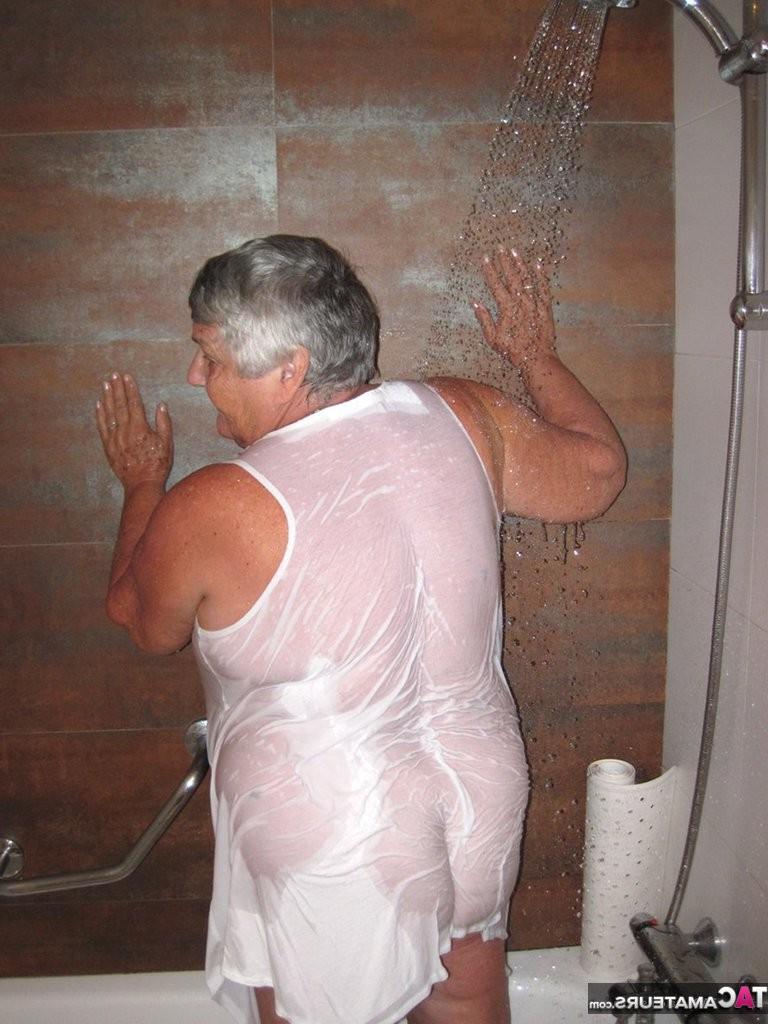 20P Shower time again for Grandma Libby