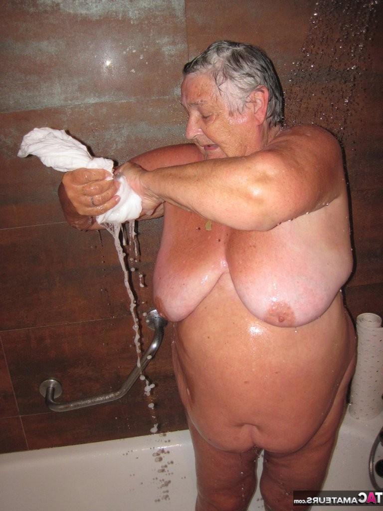 20P Shower time again for Grandma Libby