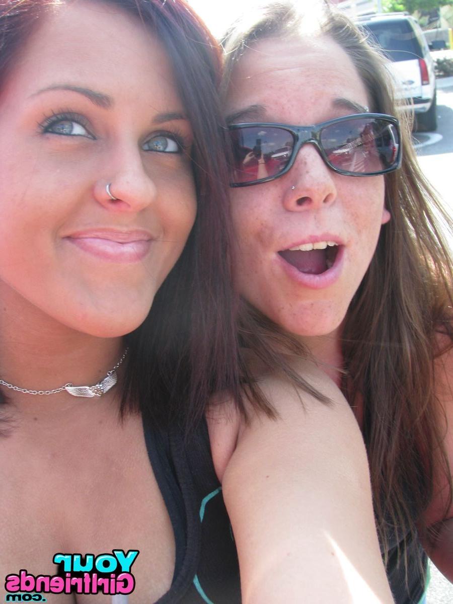 11P Hot girlfriends stripping, dancing and fucking their way into the night
