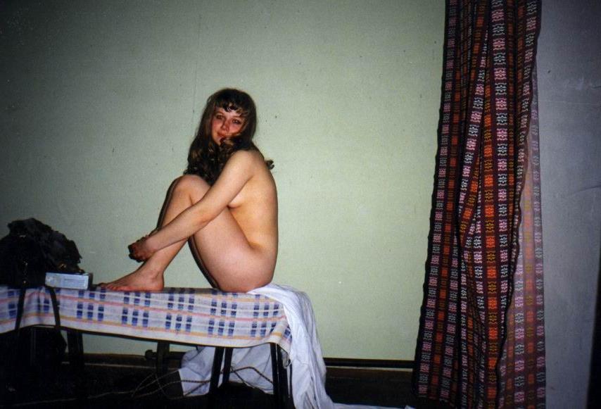 18P retro russian girls poser