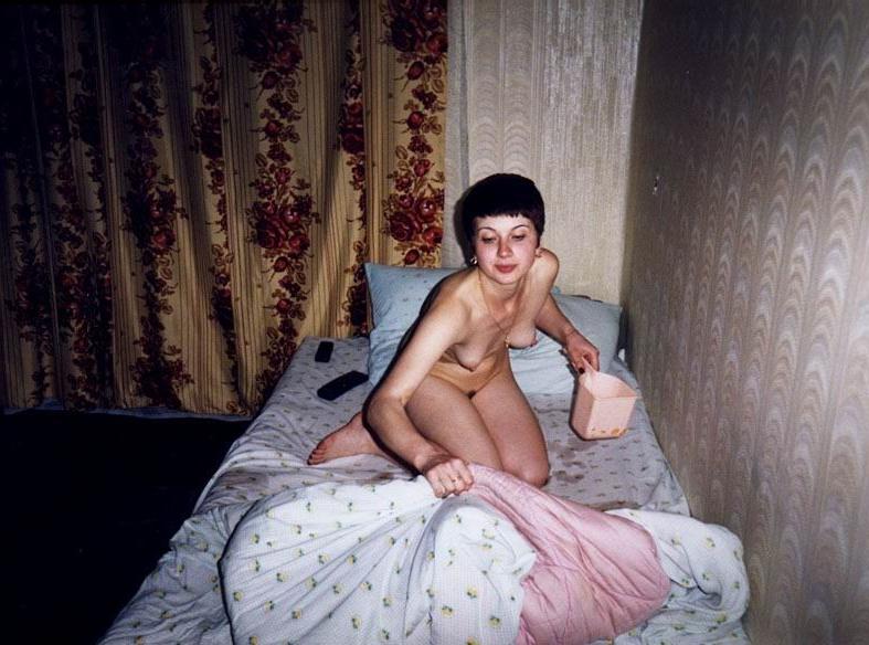 18P retro russian girls poser