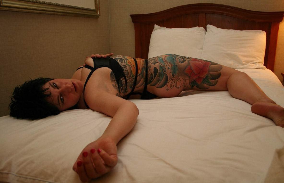 11P pretty tattoed teens babes and matures