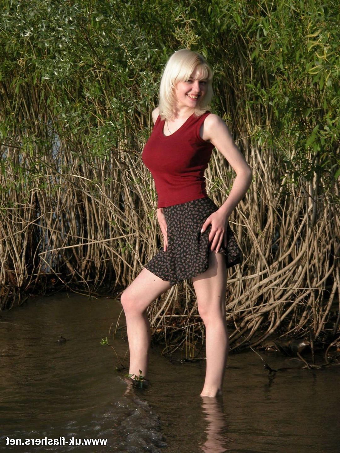 16P Blonde amateur flasher Coco showing tits by the river