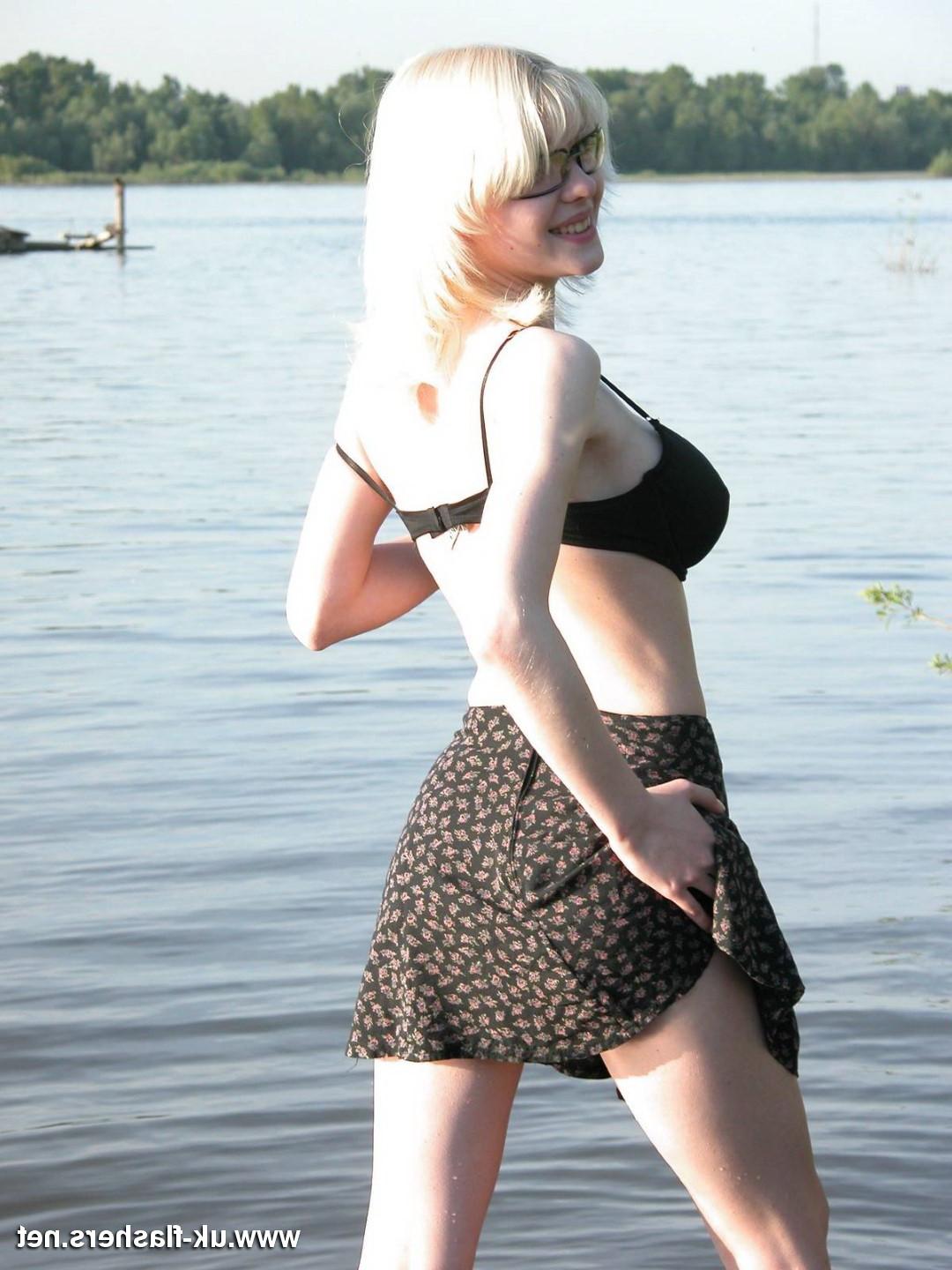 16P Blonde amateur flasher Coco showing tits by the river